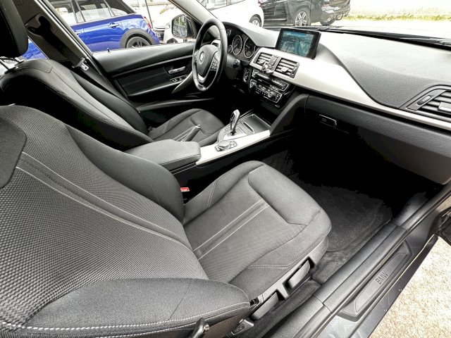 BMW BMW Série 3 BMW Serie 3 Touring 320dA F31 xDrive 190ch Lounge
