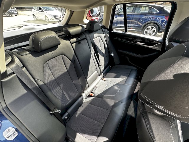 BMW BMW X3 II (F25) xDrive20dA 190ch xLine