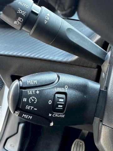 Peugeot Peugeot 208 Affaire 1,5 BlueHDI 100ch Premium Pack