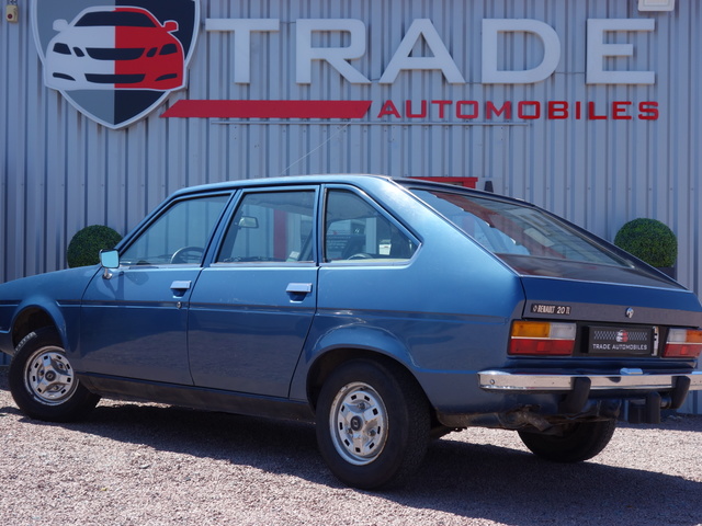 RENAULT RENAULT R20 9CV