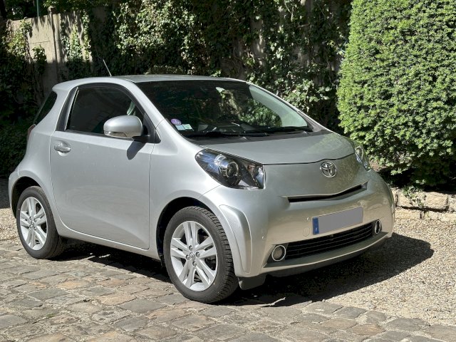 Toyota Toyota iQ  100 VVT-i iQ² MultiDrive