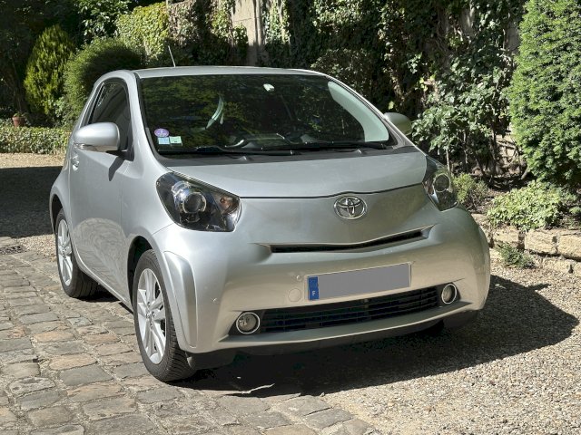 Toyota Toyota iQ  100 VVT-i iQ² MultiDrive