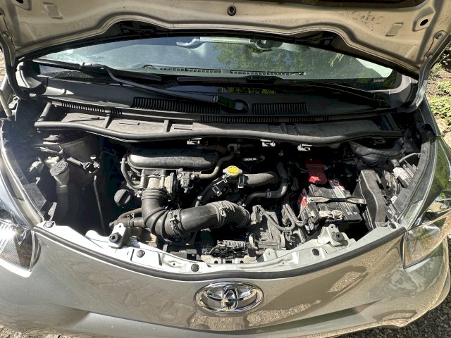 Toyota Toyota iQ  100 VVT-i iQ² MultiDrive