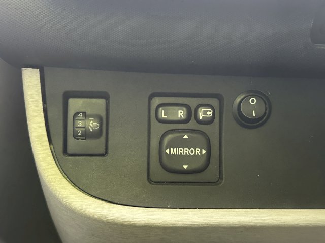 Toyota Toyota iQ  100 VVT-i iQ² MultiDrive
