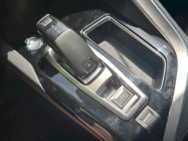 Peugeot Peugeot 5008 1.6 180 s&s Eat8 Allure Business