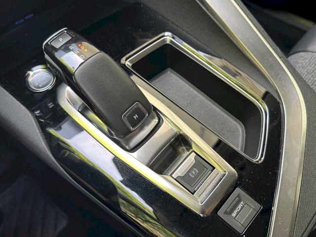 Peugeot Peugeot 5008 1.6 180 s&s Eat8 Allure Business
