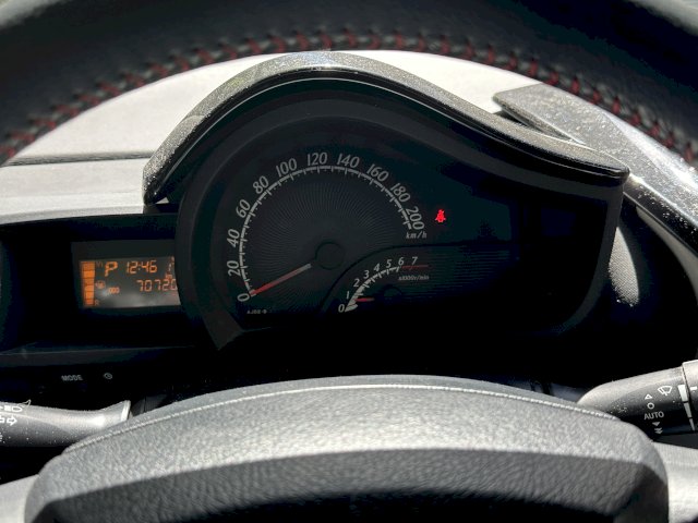 Toyota Toyota iQ 100 VVTi Multidrive IQ3