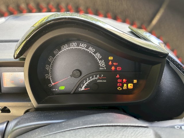 Toyota Toyota iQ 100 VVTi Multidrive IQ3