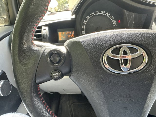 Toyota Toyota iQ 100 VVTi Multidrive IQ3