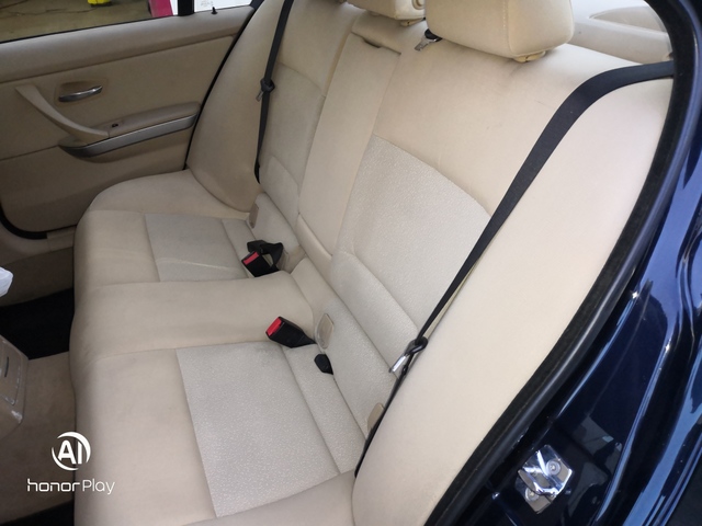 BMW BMW Série 3 V (E90) 318i Confort