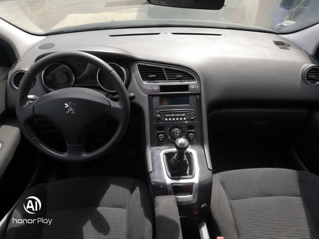 Peugeot Peugeot 5008  1.6 HDi FAP Confort Pack 7pl