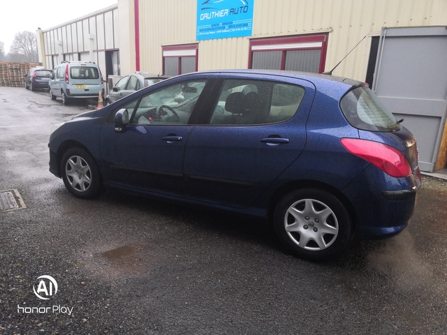Peugeot Peugeot 308 1.6 HDI 110ch. FAP BVM6 Blue Lion Confort ¨Pack