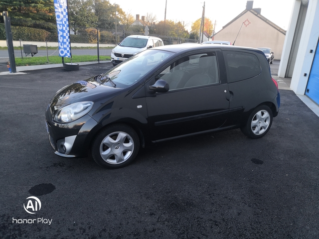 Renault Renault Twingo II (C44) 1.2 16v 75ch Dynamique Quickshift