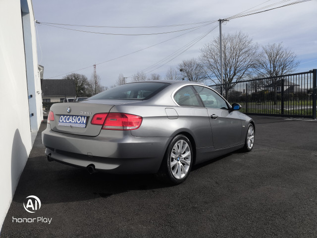 BMW BMW Série 3 V (E92) 335i 306ch Luxe