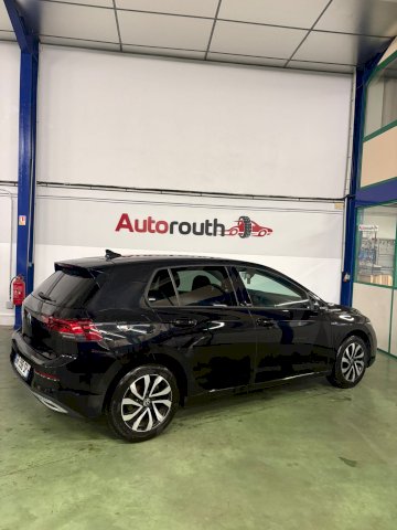 VOLKSWAGEN Volkswagen Golf 