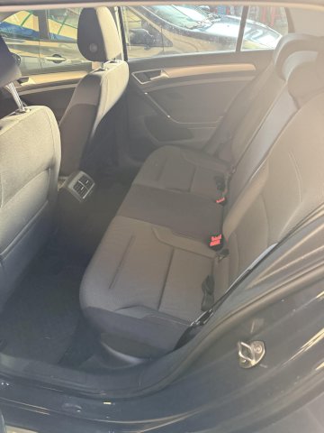 VOLKSWAGEN Golf VII Berline Confortline BMT