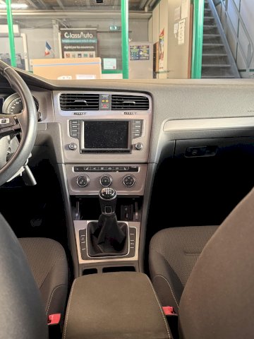 VOLKSWAGEN Golf VII Berline Confortline BMT