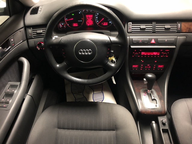 Audi Audi A6 II (C5) 2.5 V6 TDI 155ch Pack Multitronic