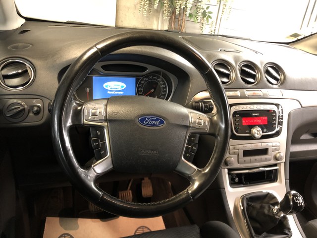 Ford Ford S-Max  2.0 TDCi 140ch DPF Titanium 7 places