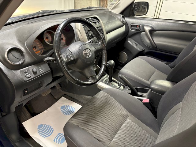 Toyota Toyota RAV4 II 150 VVT-i Limited Edition BVA 3p