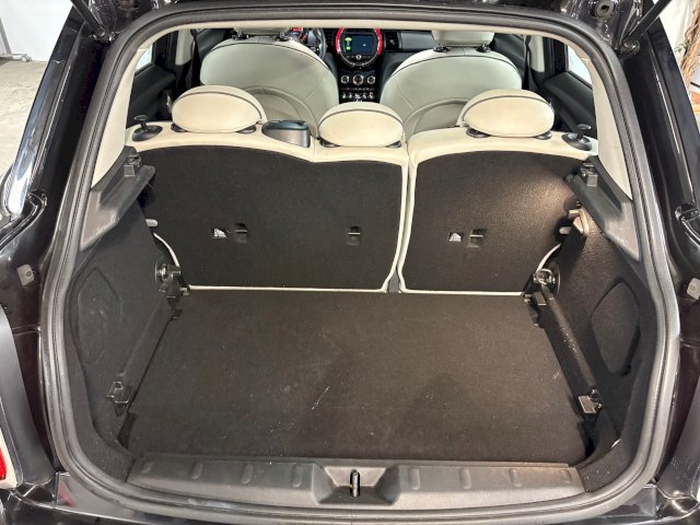 Mini Mini Mini 5p III (F55) Cooper 136ch Exquisite II BVA