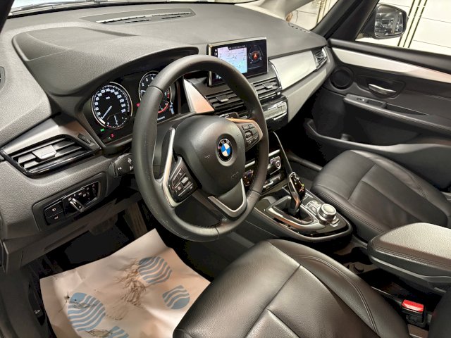 BMW BMW Serie 2 Activetourer 218i 140ch Luxury 125g