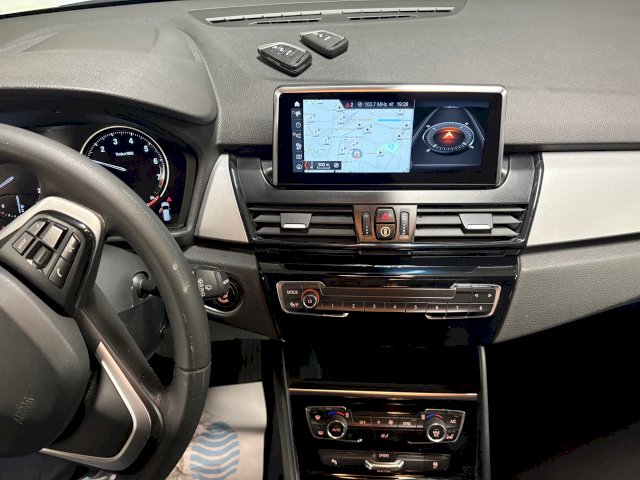 BMW BMW Serie 2 Activetourer 218i 140ch Luxury 125g