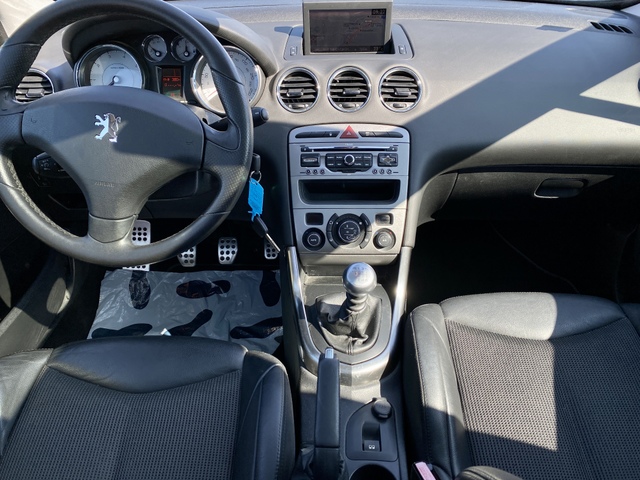 Peugeot Peugeot 308 1.6 THP 175CV FELINE KIT CHAINE/EMBRAYAGE/TURBO NEUFS *GARANTIE 12 MOIS*