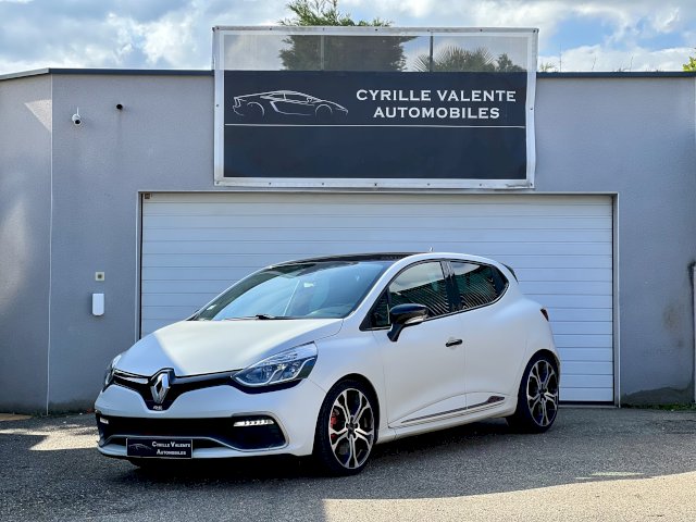 Renault Renault Clio IV (B98) 1.6 T 220ch energy RS Trophy EDC Euro6 2015