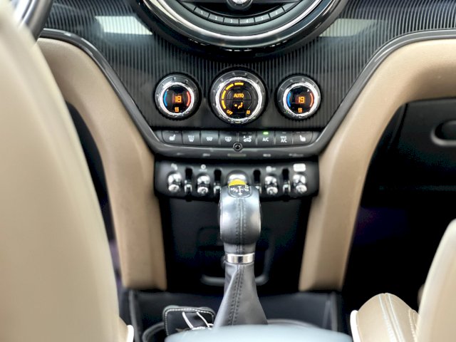 Mini Mini Countryman HYBRIDE RECHAREABLE ALL4 224