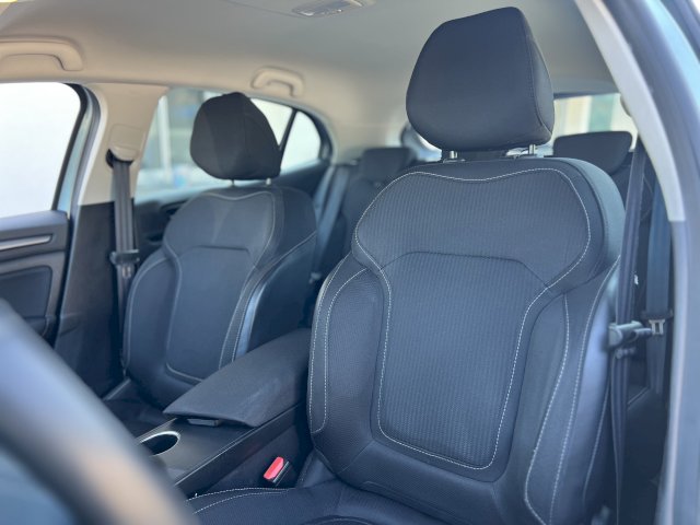 Renault Renault Megane IV (BFB) 1.5 Blue dCi 115ch Business Intens EDC