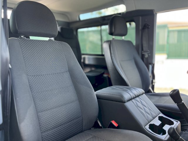 Land-Rover Land-Rover Defender II HT 90 SE Mark VI