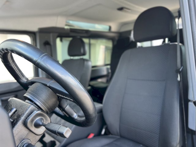 Land-Rover Land-Rover Defender II HT 90 SE Mark VI