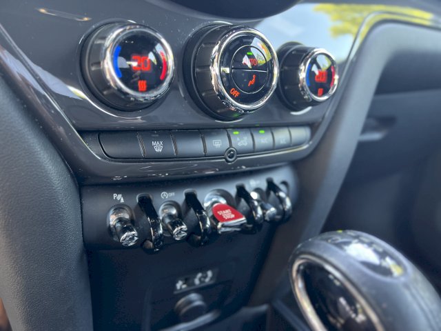 Mini Mini Countryman II (F60) Cooper 136ch ALL4 BVA