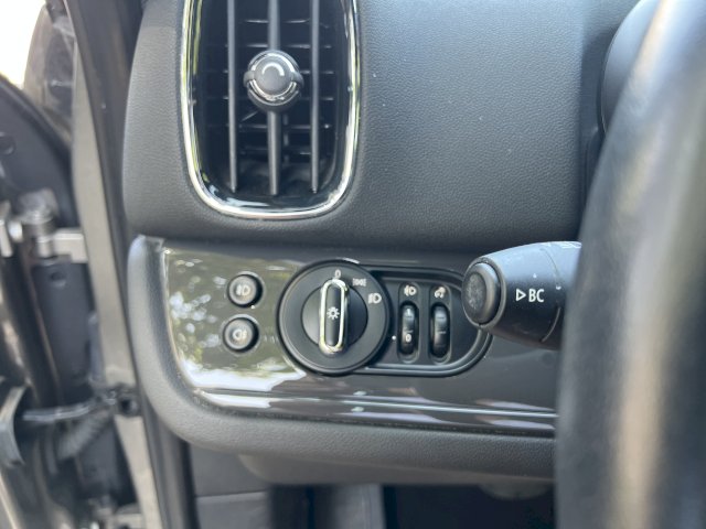 Mini Mini Countryman II (F60) Cooper 136ch ALL4 BVA