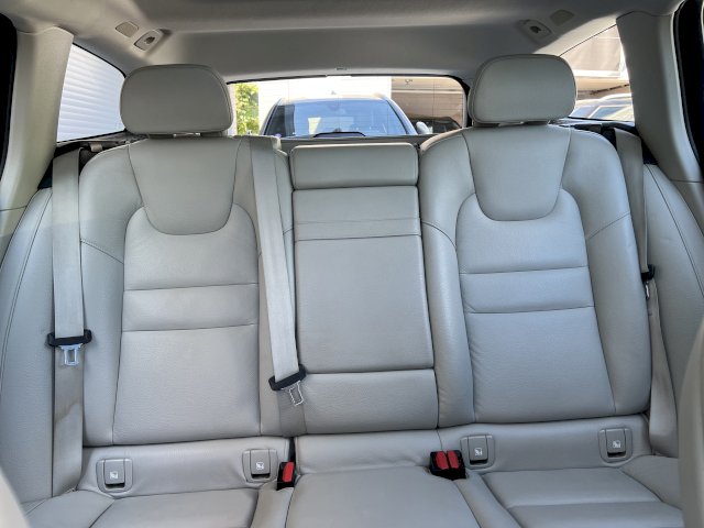 Volvo Volvo V60 II T8 Twin Engine 303 + 87ch Inscription Geartronic 16cv