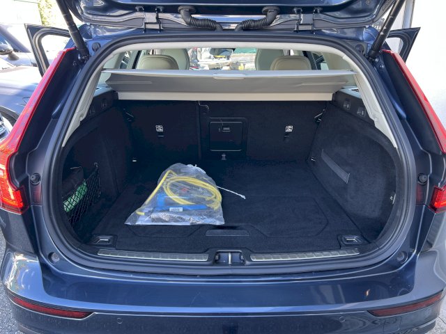 Volvo Volvo V60 II T8 Twin Engine 303 + 87ch Inscription Geartronic 16cv