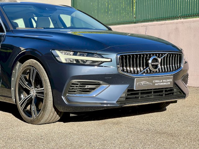Volvo Volvo V60 II T8 Twin Engine 303 + 87ch Inscription Geartronic 16cv