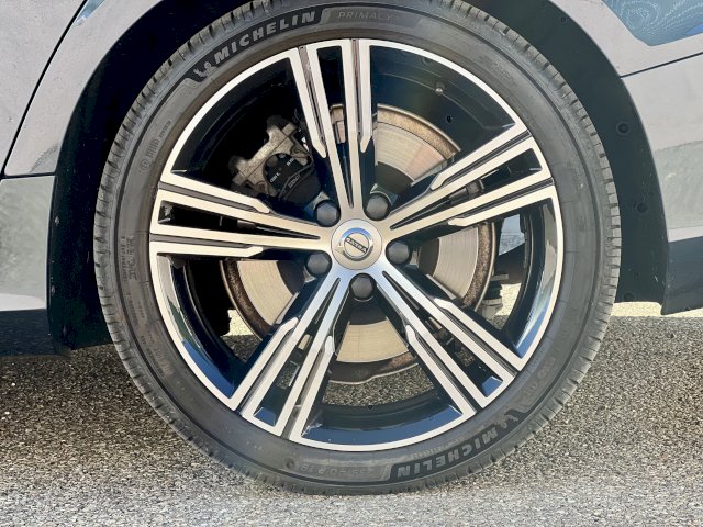 Volvo Volvo V60 II T8 Twin Engine 303 + 87ch Inscription Geartronic 16cv