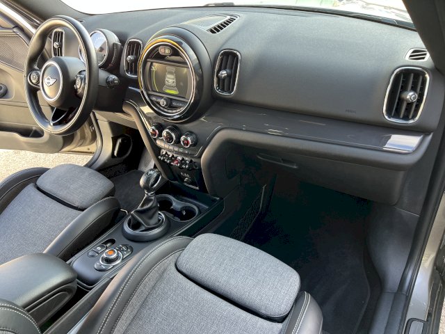 Mini Mini Countryman II (F60) Cooper 136ch ALL4 BVA
