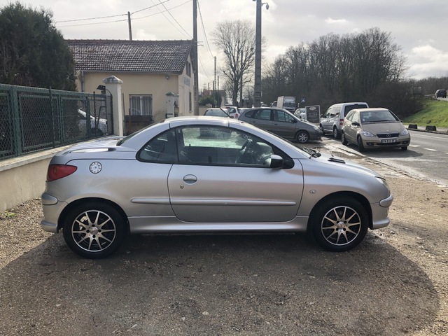 PEUGEOT  Peugeot 206  1.6 16v Sport