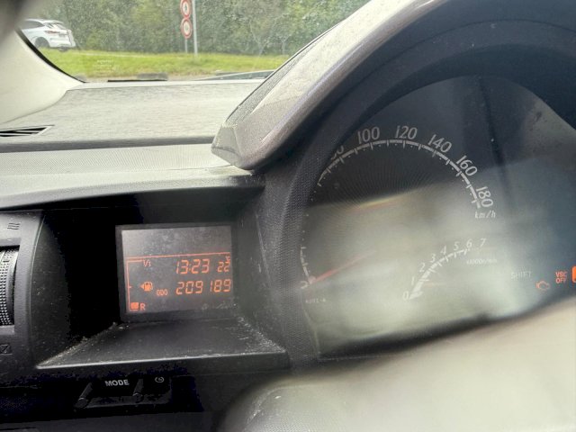TOYOTA Toyota iQ  68 VVT-i iQ