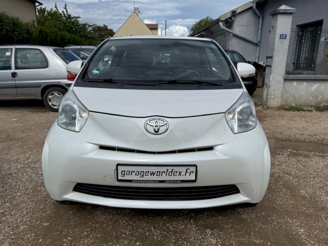 TOYOTA Toyota iQ  68 VVT-i iQ