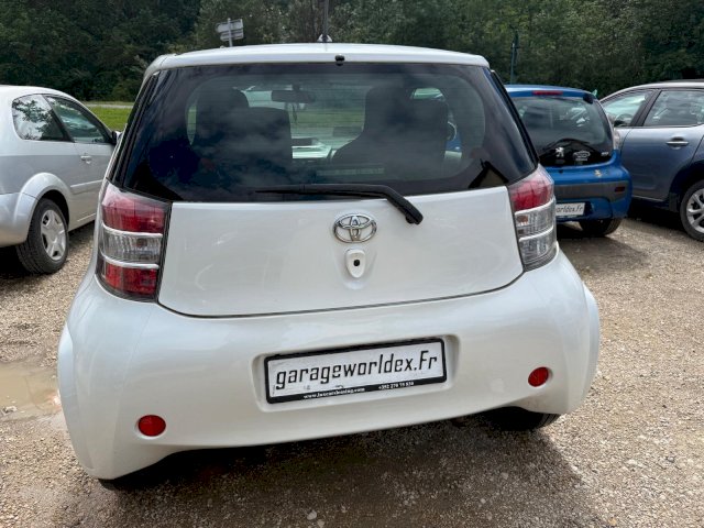 TOYOTA Toyota iQ  68 VVT-i iQ