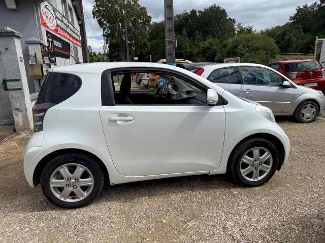 TOYOTA Toyota iQ  68 VVT-i iQ