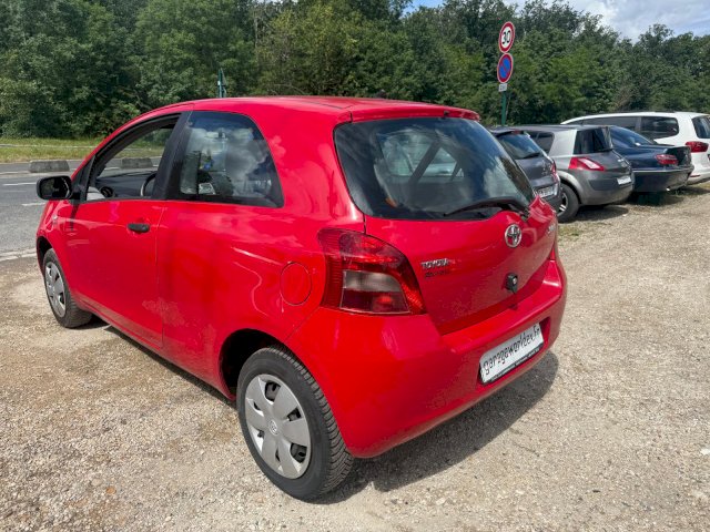 TOYOTA Toyota Yaris II 69 VVT-i 3p
