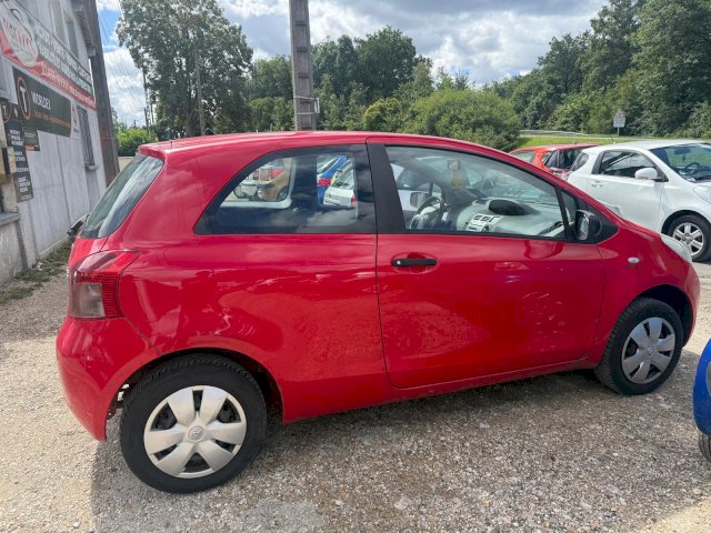TOYOTA Toyota Yaris II 69 VVT-i 3p