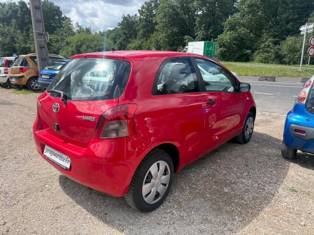 TOYOTA Toyota Yaris II 69 VVT-i 3p