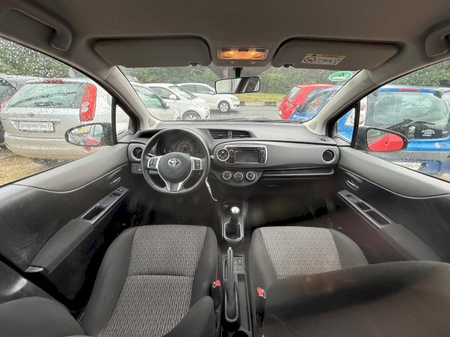 TOYOTA Toyota Yaris III 69 VVT-i Dynamic 5p