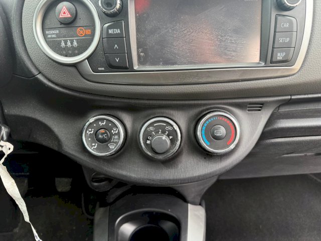 TOYOTA Toyota Yaris III 69 VVT-i Dynamic 5p